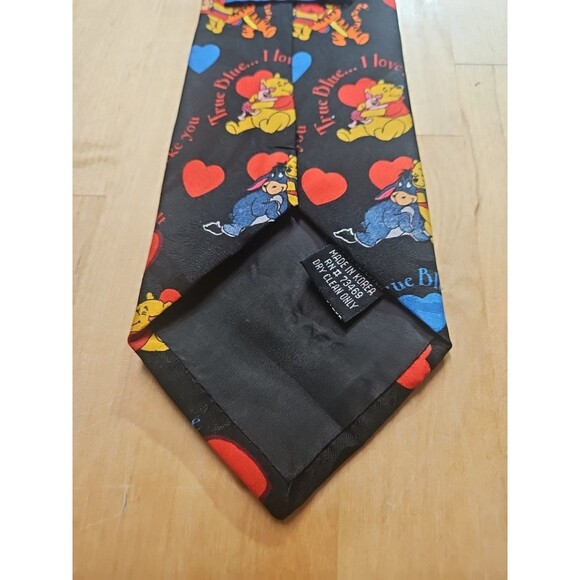 Disney Winnie The Pooh Men's Black Blue Red Hearts Tigger Eeyore Piglet Neck Tie - Picture 7 of 9